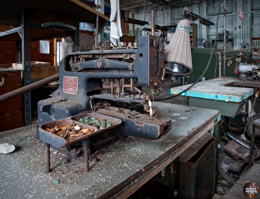 Children's Clothing Factory - Matthew Christopher Murray's Abandoned America