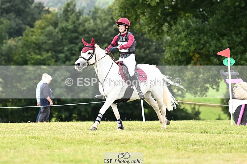 240825X-115029-32138 - 70cm XC 11.00 to 12.00