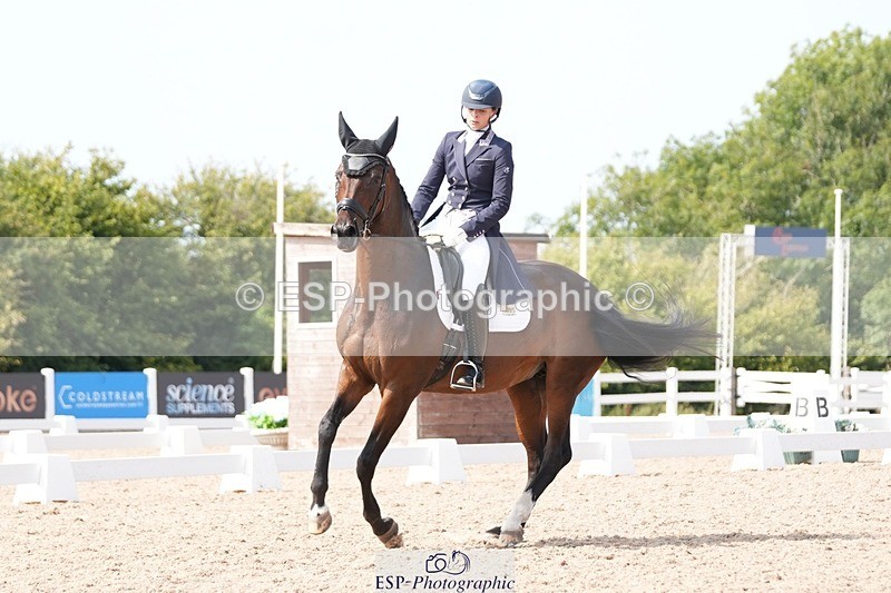 250815-145804-01911 - 023-Chloe.DawesDanibelle.Delicious