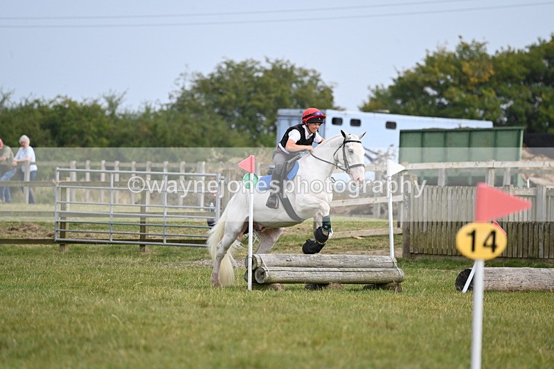 WJ6_1560 - 60cm XC Time 13:22 to 13:53