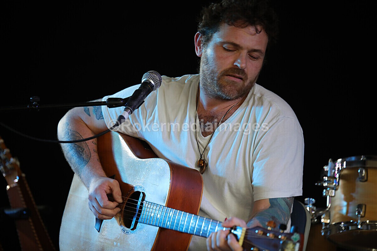 FOLK N BLUES-227 - FOLK and BLUES SEPT 2022