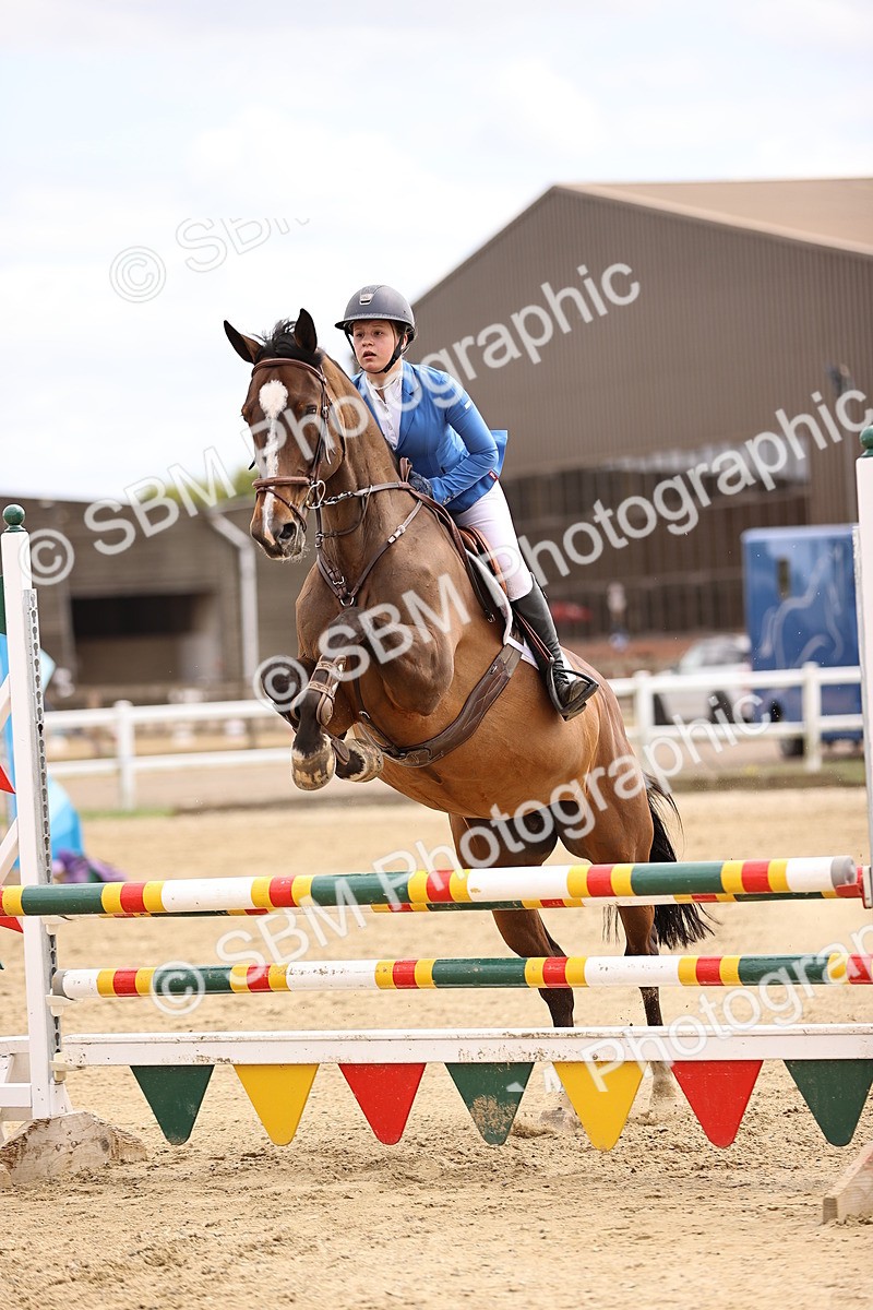 SBM_000454 - Class 4 - 1m showjumping