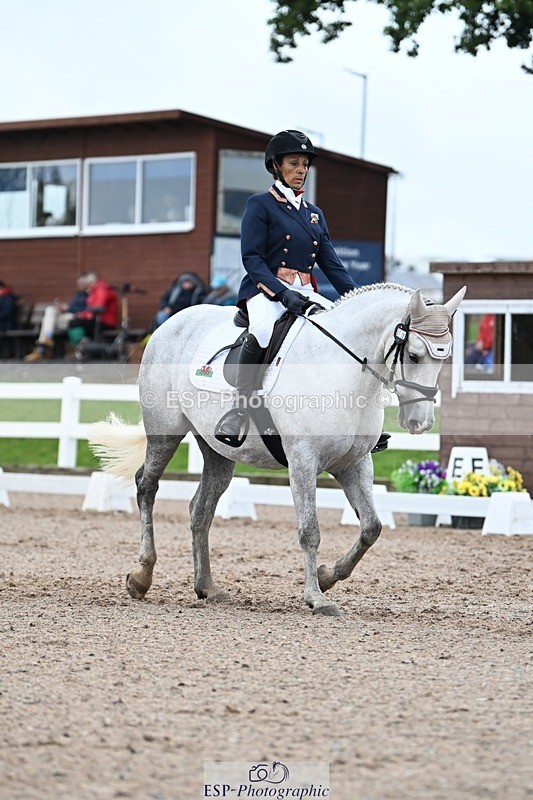 250907-122038-08312 - 010-Donna.HarrisKylah