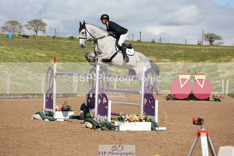 240419A-160316-09113 - Cls 10, 2 Star Big Tour 145cm  15.45 to 16.35 break