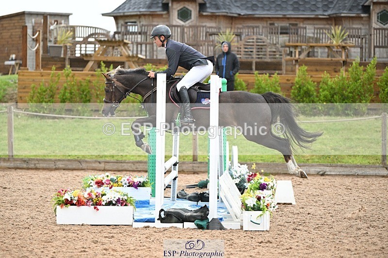 250607-130419-01140 - Cls 13 Pony Foxhunter and 1.10m
