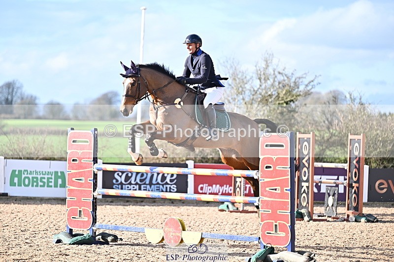 260204A-140225-00425 - Cls 5 Foxhunter and 1.20m