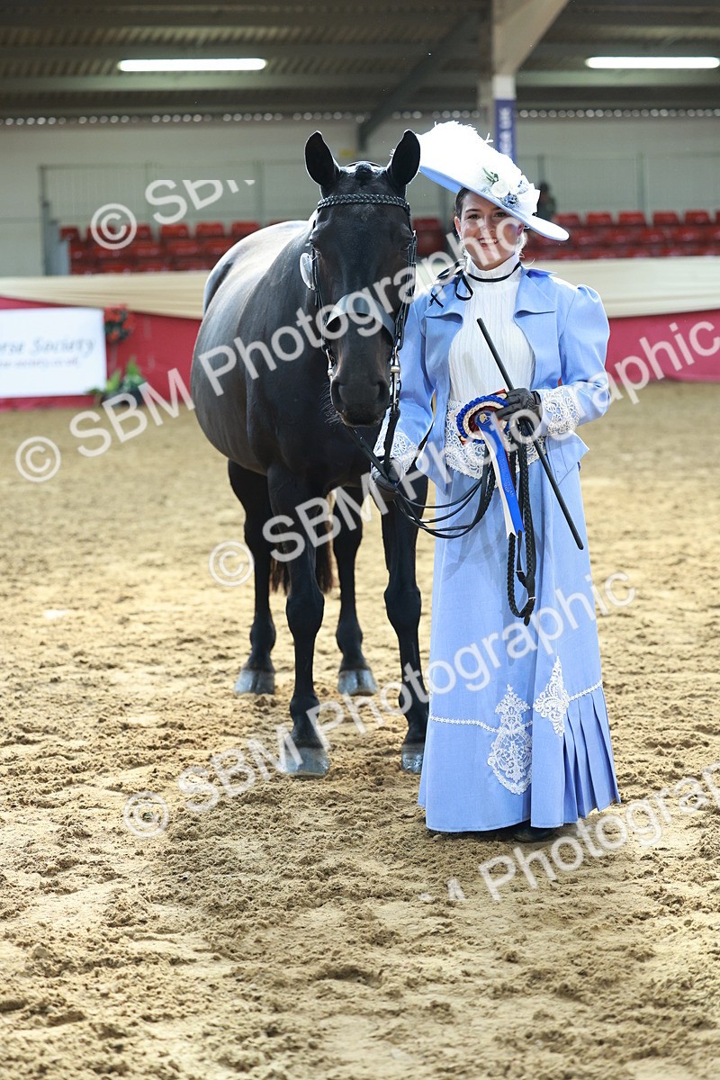 SBM_12139 - Class 103 - IH Costume