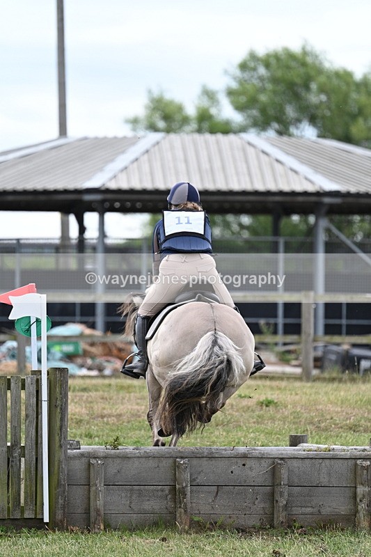 WJ7_4787 - 60cm XC Time 09:58 to 10:16