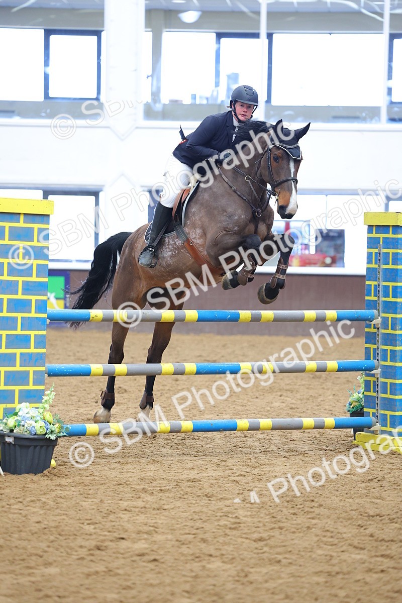 SBM_003004 - Class 8 - Senior Newcomers - 1.10m