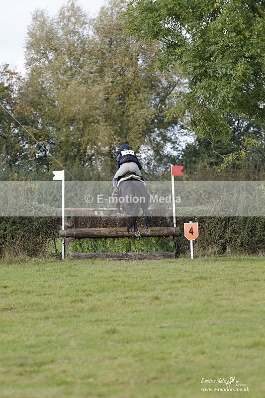  WWHT 171021 3179 - Intermediate (0.90m)  17/10/21