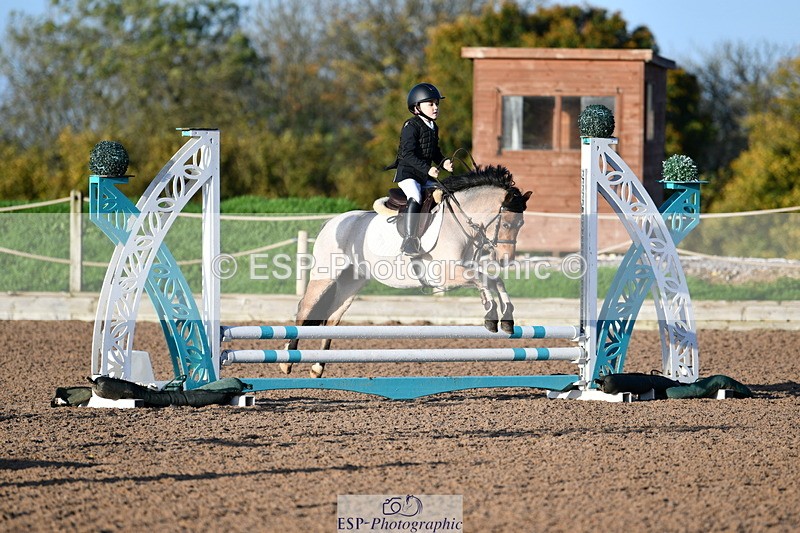 241026A-091302-00393 - SAT Cls 19 Clear Round 50cm