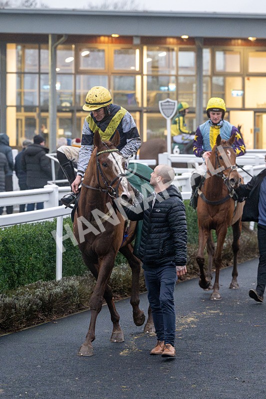 210126-Race 7-Nightflyer-5110 - Race 7