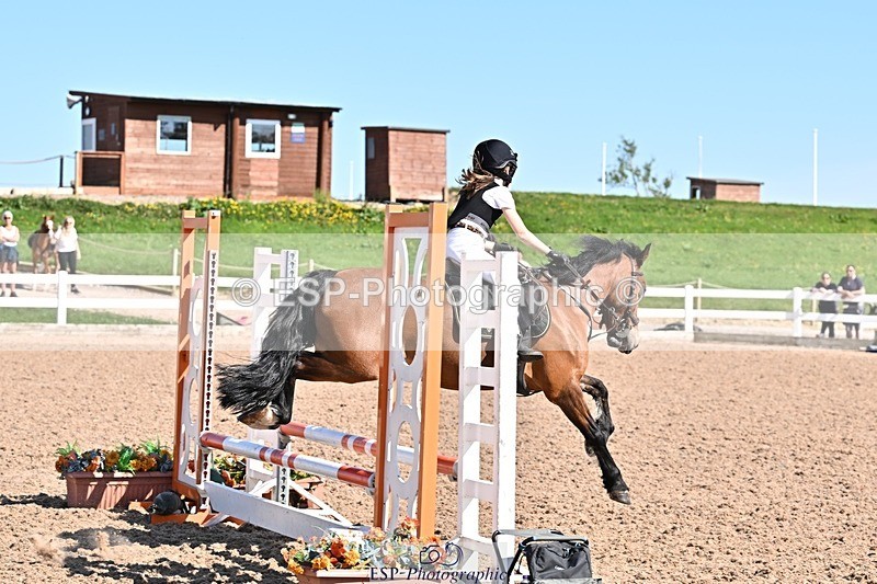 250513-161119-00181 - Clr Rnd & 60cm