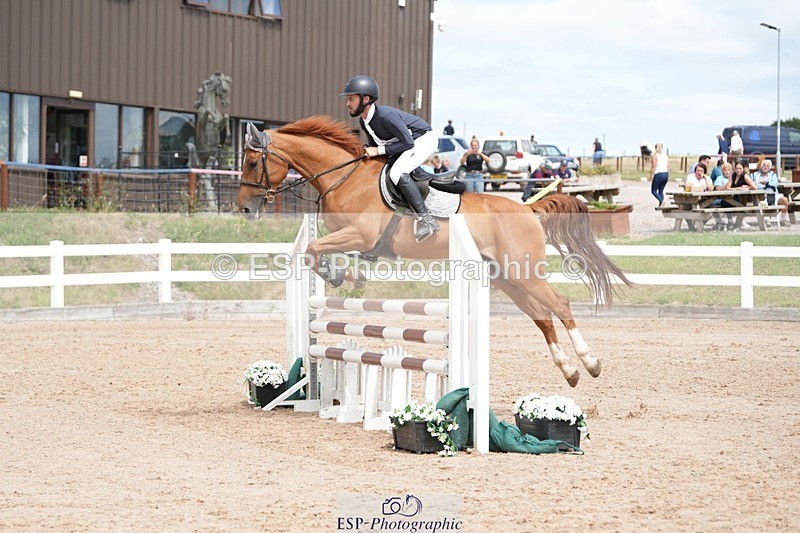 250726-144229-07158 - Cls 22 1.05m Amateur Quali