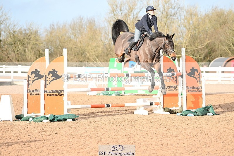 231209A-131753-01876 - Cls 13 Foxhunter & 1.20m Open