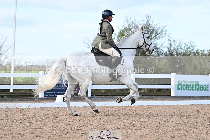 240324A-135840-03547 - Novice 28, 13.00 to 14.00