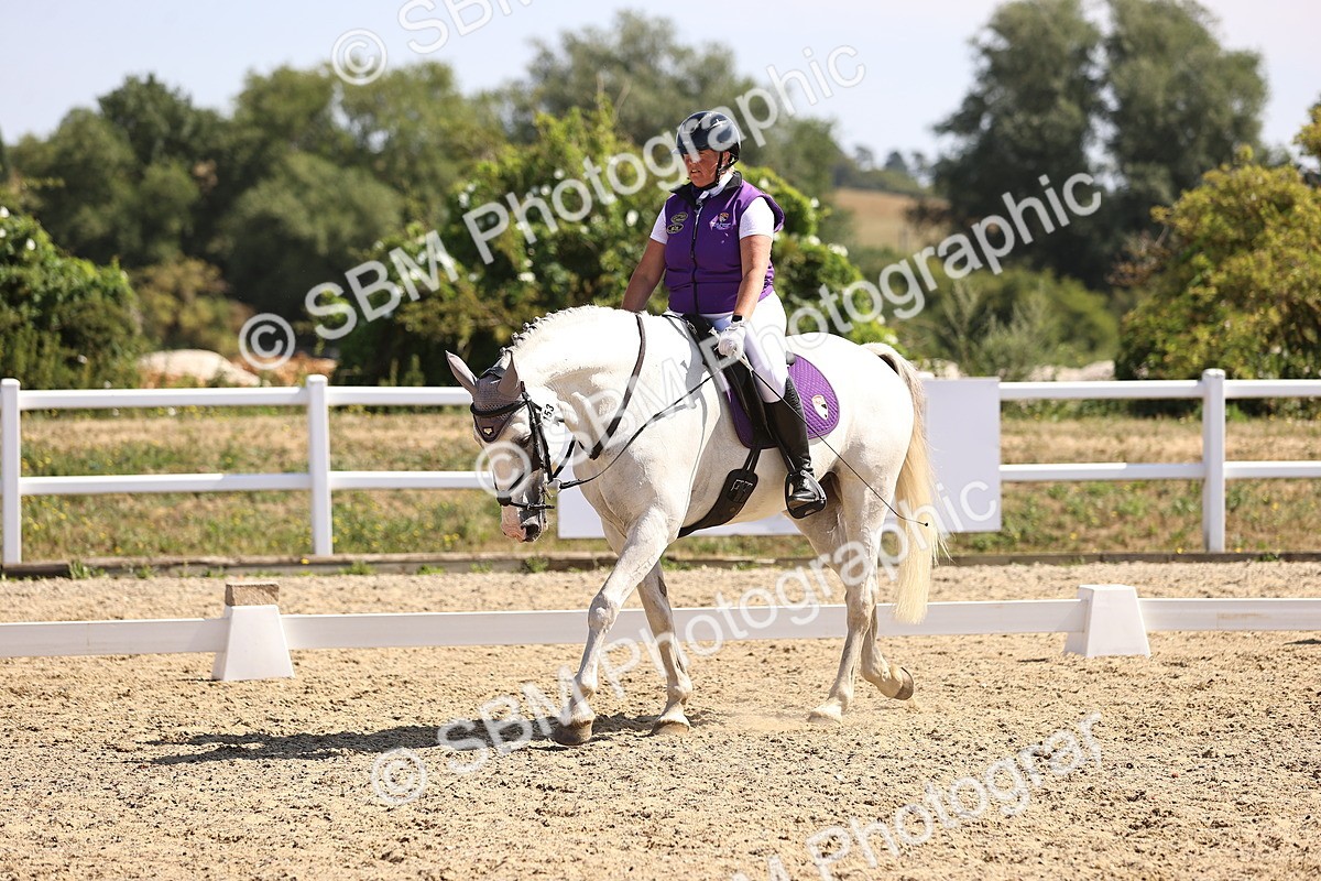 SBM_009355 - Novice 5 - 9.50-10.53