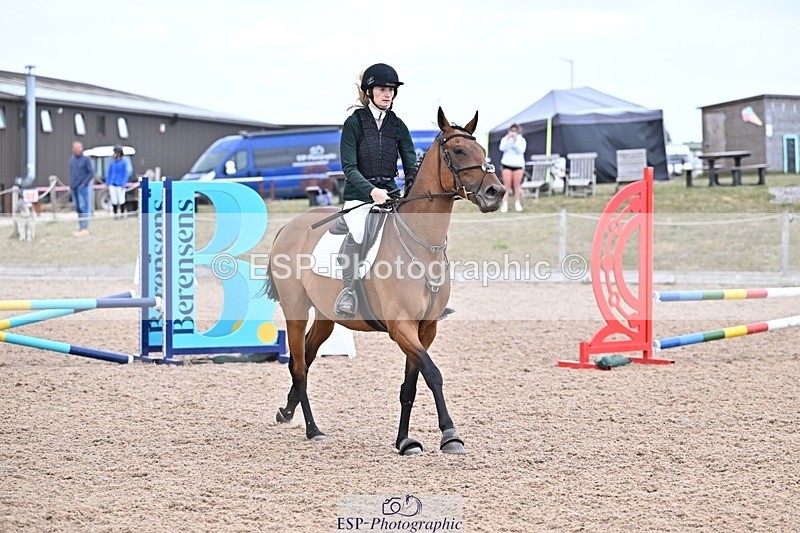 250826-161959-00278 - 70cm