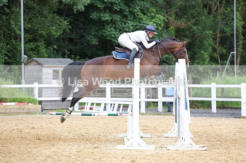 3E7A6586 - Class 9: Senior 1.15m Open