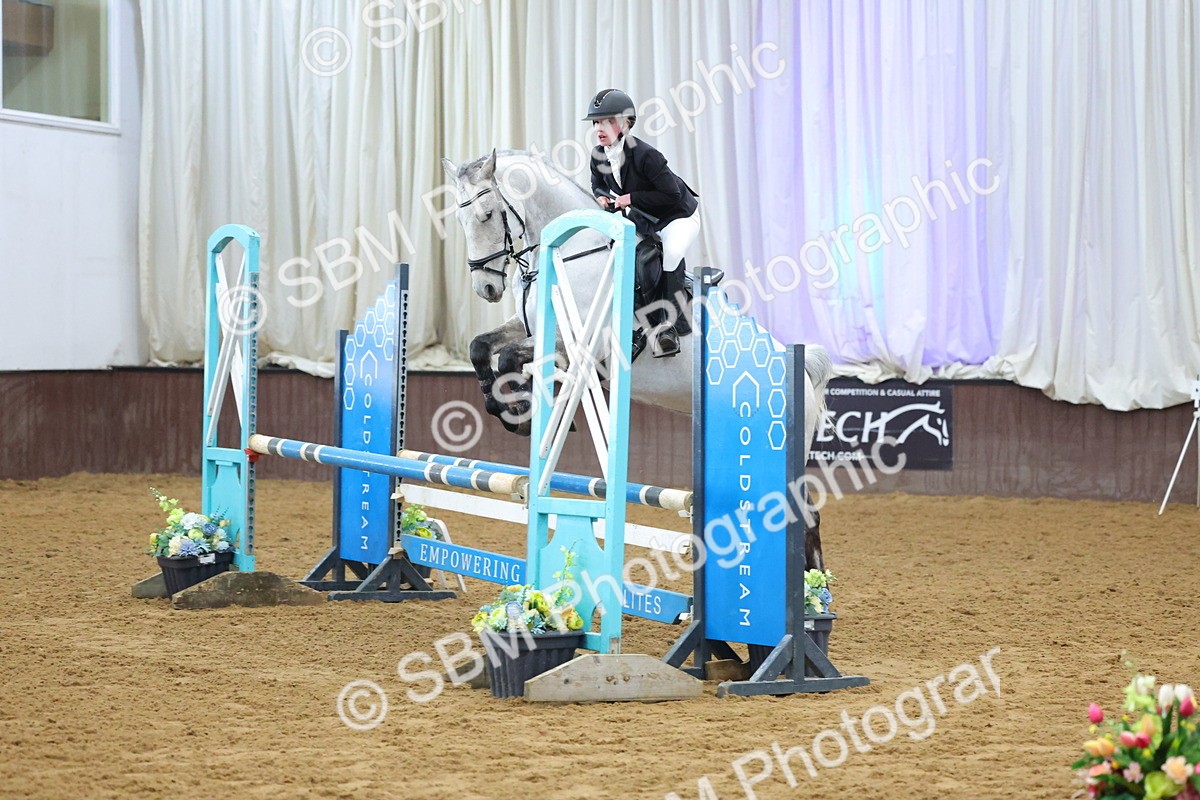 SBM_010081 - Class 21 - Nupafeed Supplements Senior Discovery/ 1m Open - First Round (1.00m)