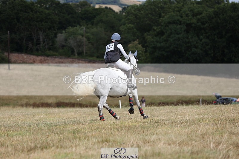 250802A-144901-05137 - D-157-Caitlin.Wright-BEAU.CRUISING.CLOVER