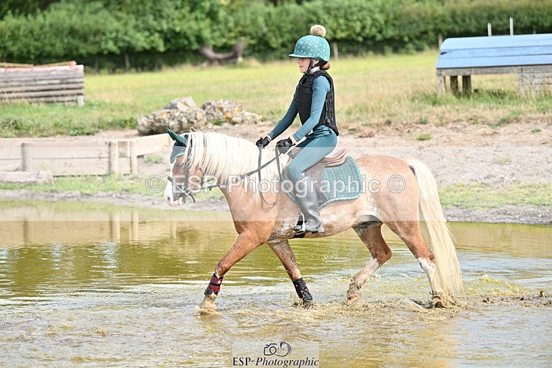 250821B-105650-00263 - Group C - Laraine