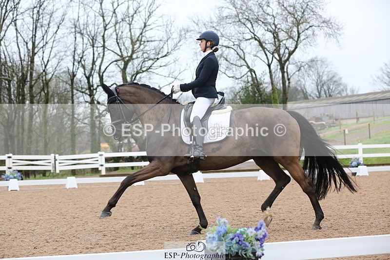 240217A-113850-01829 - 275-Lucy.Pye-La.Vida.loca