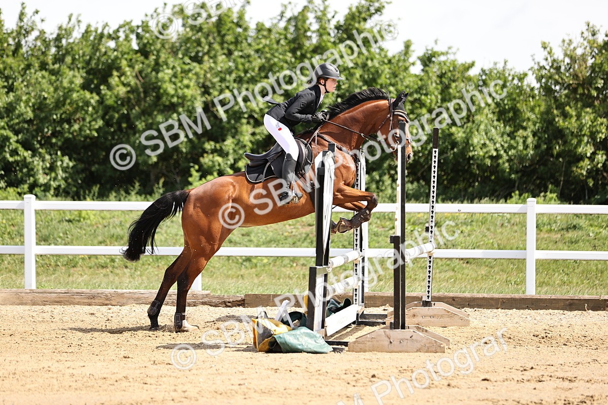 SBM_002143 - Class 9 - Senior British Novice - 90cm