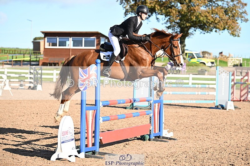 241026A-150334-01437 - SAT Cls 16-18 Children on Horses
