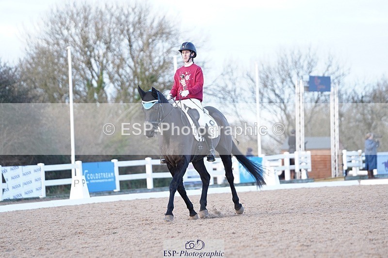 241214-155010-02252 - 131-Alys.Matravers-DARGASONS.MOON.SHADOW