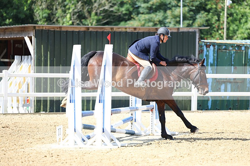 3E7A2679 - Class 2: 70cm Juniors and Seniors