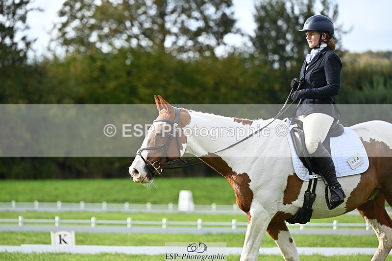 251024A-102423-08046 - F-454-Natalie.Stephens