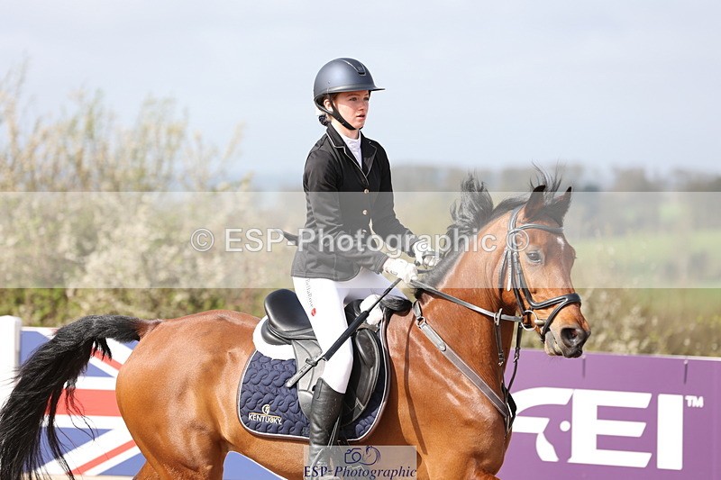 240406A-105445-02910 - Cls 20 British Novice and 90cm Open