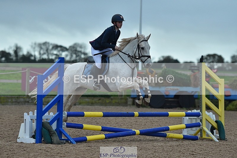 231119A-095330-04460 - Sun Cls 17+18 Club and Schools 70cm