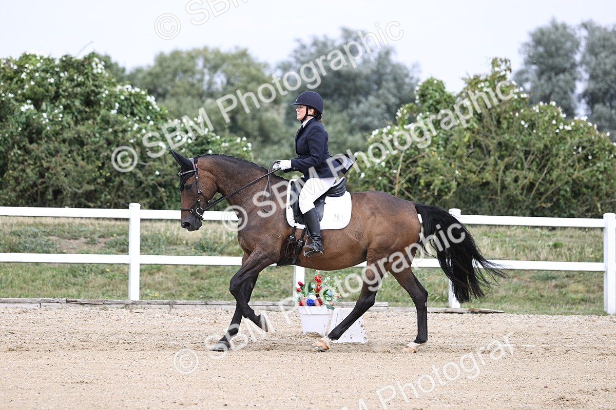 SBM_017482 - Class 14 - Novice 23 - 13.52-14.55