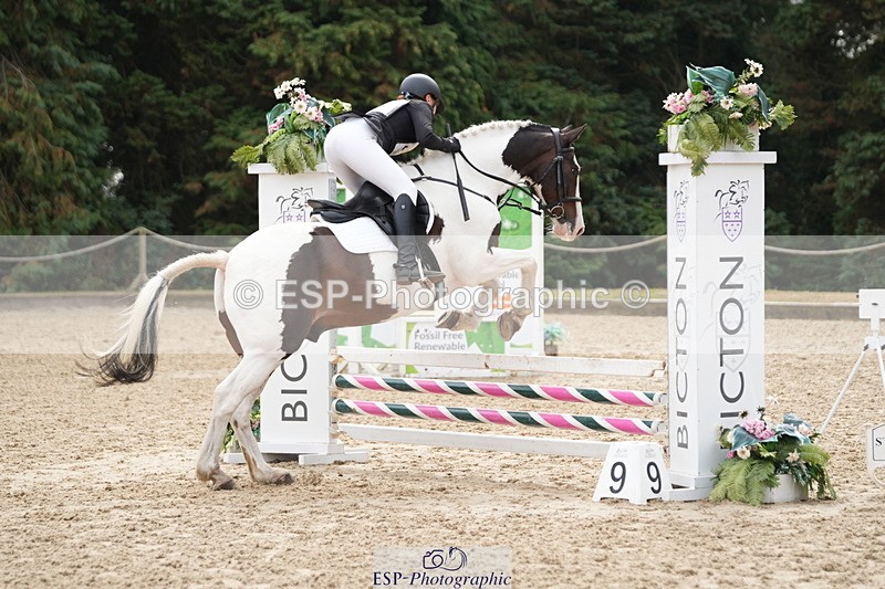 250824A-111035-35097 - 2067-Isla.Ellis-Pied.Piper