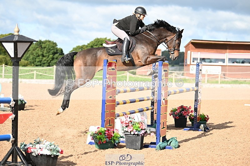 240912A-095330-00276 - Cls 1 Snr 1.05m & 1.10m Open