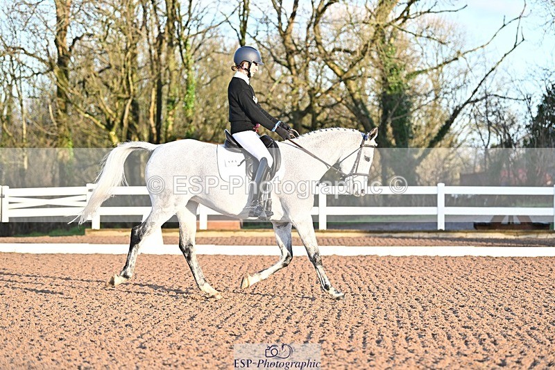 241214-092639-00938 - 141-Sophie.Hawke-RAINBOW.DREAM