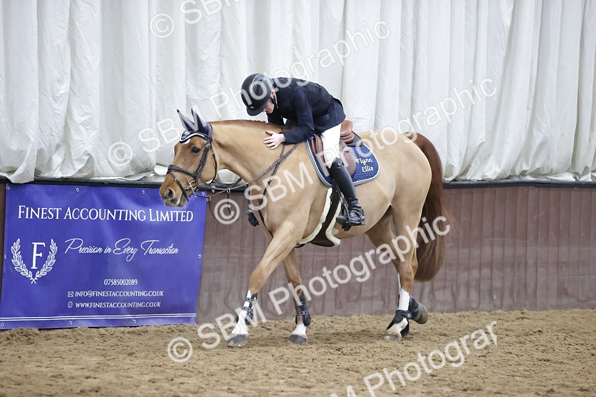 SBM_001024 - Class 3 - Nupafeed Supplements Senior Discovery/ 1m Open