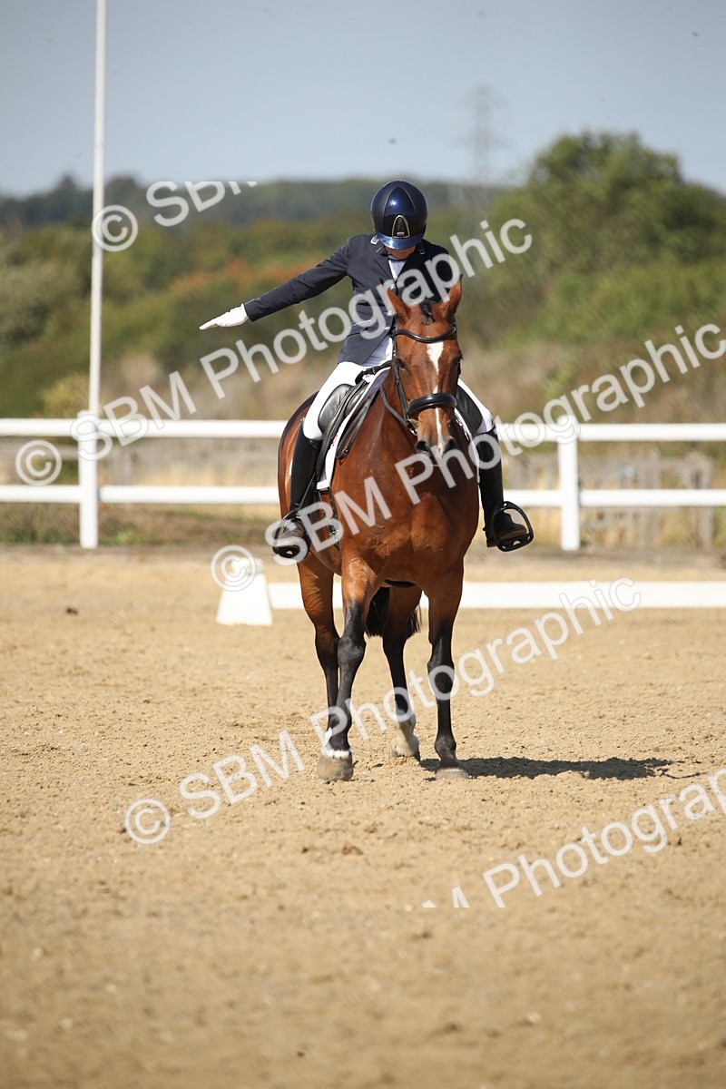 SBM_004989 - Class 11 - Novice 5 - 11.41-12.58