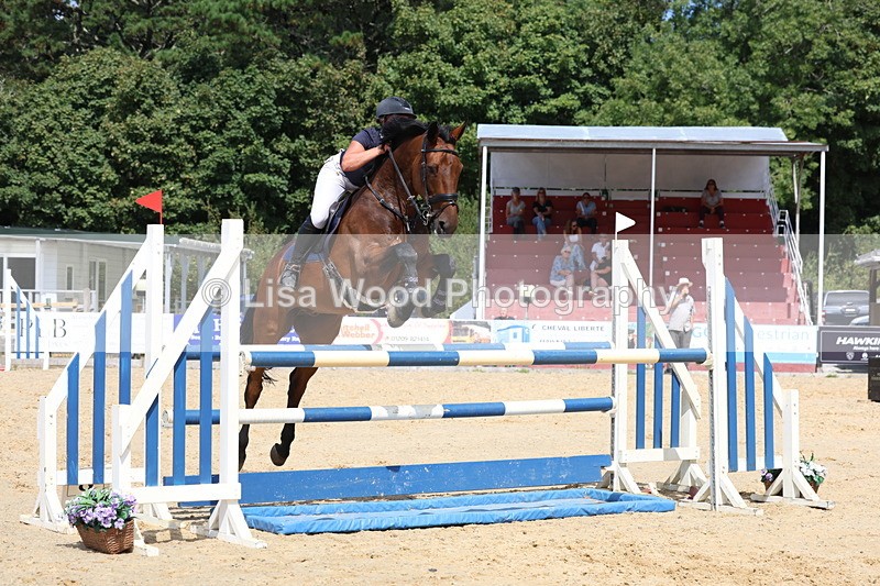3E7A1794 - Class 8: Senior Newcomers/1.10m open