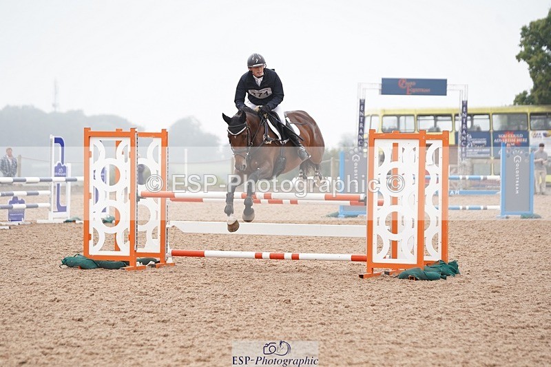 240901A-113144-06605 - 371-Max.Forster-HOLD.ON.MY.HEART