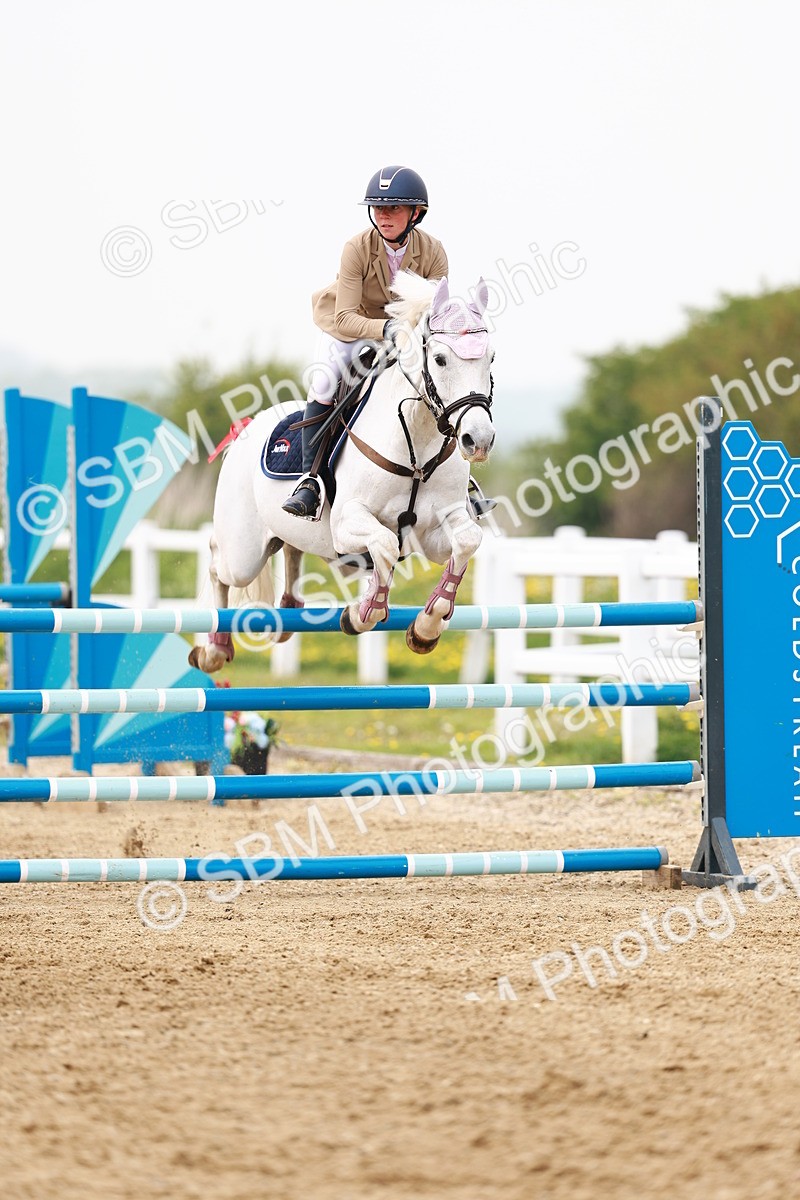  - Class 18 - Senior Newcomers - 1.10m