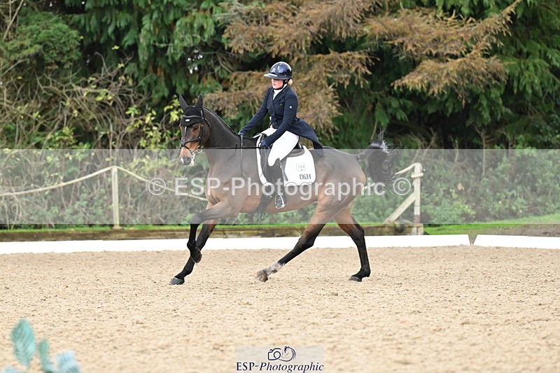 251023A-115727-02124 - B-140-Charlotte.Ward