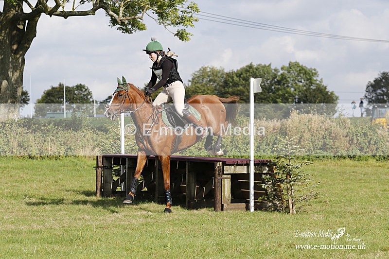  WWHT 171021 3143 - Intermediate (0.90m)  17/10/21