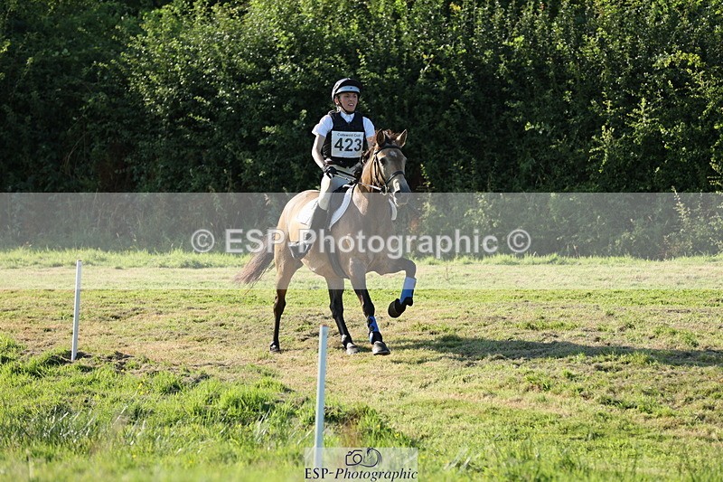 240811A-175457-07299 - 423-