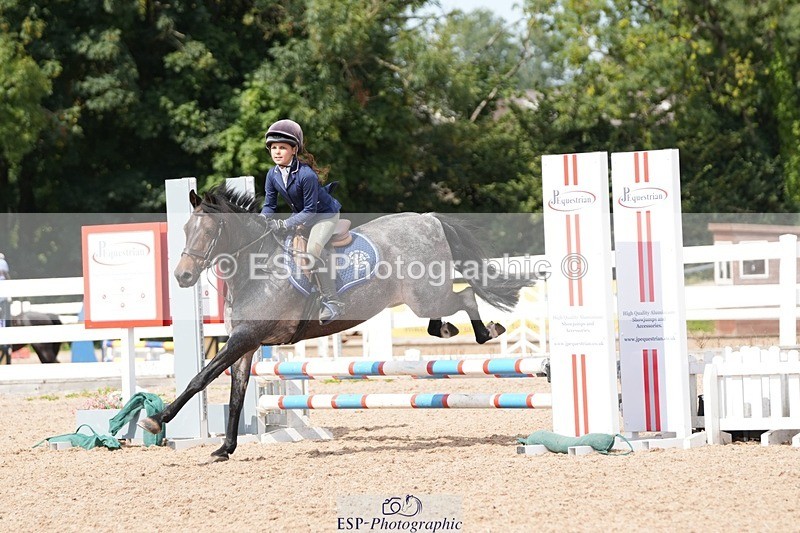 250805-153329-00143 - Clear Round and 60cm