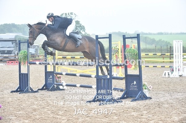 JAC_4947 - CLASS 16 SUN Senior Newcomers/ 1.10m Open