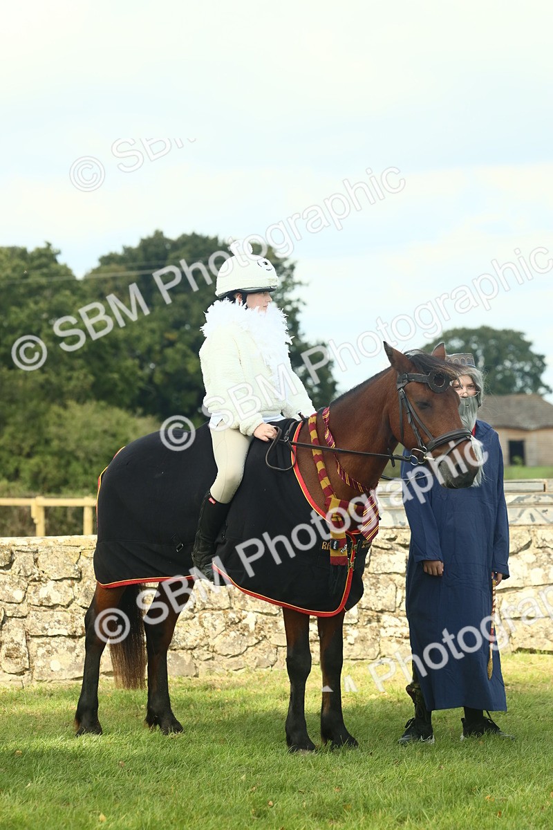 SBM_63537 - S35 - Fancy Dress Showing