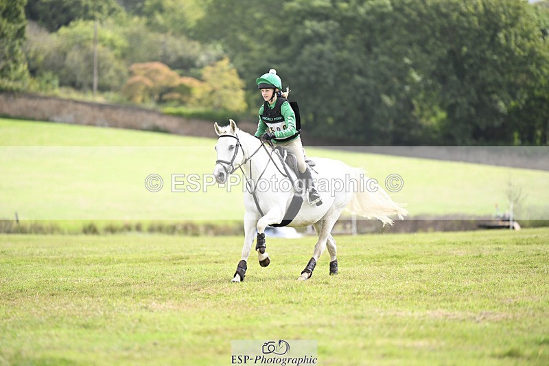 240825X-102127-31311 - 70cm XC 10.00 to 11.00